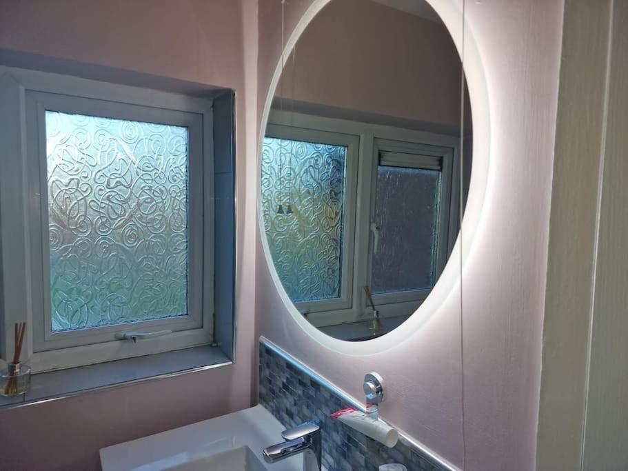 A&S Properties, No Guest Fees, Bank Transfe Deposit Available Wolverhampton Exterior foto